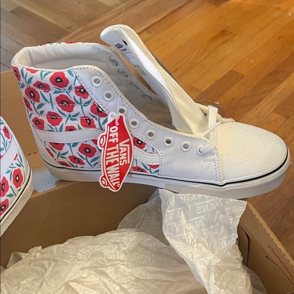 NWT Vans Sk8-Hi - Picture 3 of 6